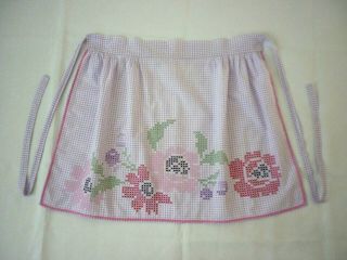 VINTAGE HOSTESS HALF APRON LILAC /WHITE GINGHAM X STITCH HENS PARTY GIFT HOME 2