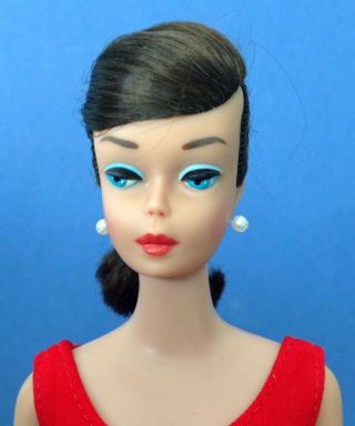 Vintage Brunette Swirl Ponytail Barbie.  No Green.