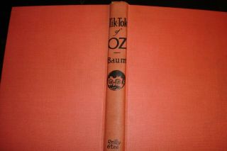 Tik - Tok Of Oz L.  Frank Baum/ Hb/illus John R.  Neill Reilly & Lee 272 Pages