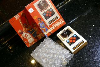 Mattel Basketball Vintage Electronic Handheld Tabletop Arcade Video Game ✨1978✨