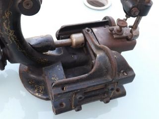 ANTIQUE SMALL CAST IRON SEWING MACHINE - UNUSUAL 3