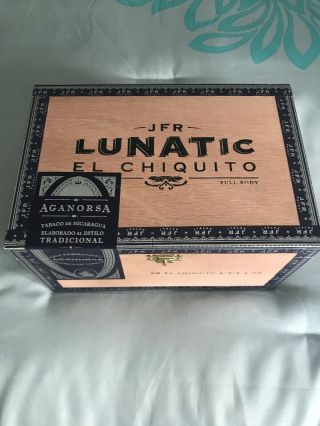 Jfr Lunatic El Chiquito By Casa Fernandez Empty Solid Wood Cigar Maduro