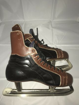 Vintage Ccm Mustang Men’s Hockey Skates Size 9.  5 Model 4042 (trademark 1979)