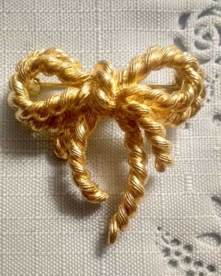 Givenchy Signed Twisted Rope Gold Plated Pin Brooch Paris York Vintage