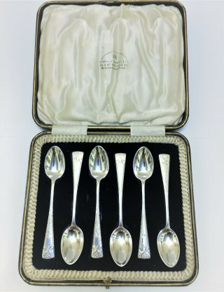 A1 Cased Set Of 6 Edwardian Solid Silver Bright Cut Tea Spoons