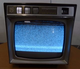 Magnavox All Channel Solid State Tv Model 1 S1017 Vintage /4c4