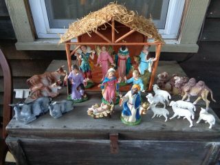 Vintage Depose Italy 22 Piece Nativity Set