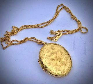 Large Vintage " Rolled " Gold Double Sided (2 Pictures) Picture Locket Pendant