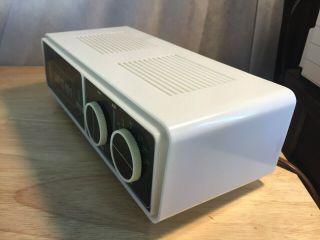 Vintage Mod 1970s Emerson Flip Clock Alarm White Model Dca - 71 Great Time & Sound