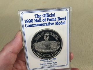 Vintage 1990 Ohio State Buckeyes,  Auburn Hall Of Fame Bowl Football Medal,  Coin Mt