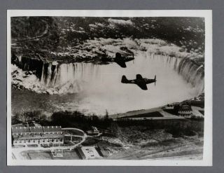 Bell P - 63 Kingcobra Over Niagara Falls Vintage Press Photo Ww2