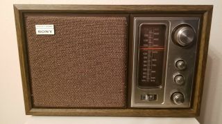 Vintage Sony Model Icf - 9650w Am/fm Radio