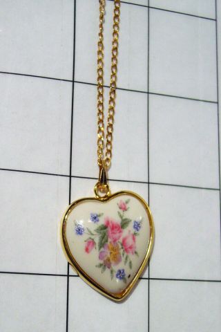 Vintage Lenox Porcelain Rose Heart Necklace 18 " Goldplate - Chain Fashion Jewelry