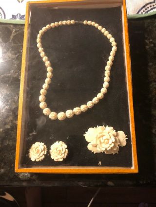 151/2 " Vintage Chinese Carved Bovine Bone Graduated Bead Necklace,  Earrings,  Pin