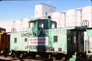 Slide Up 903002 Mofw Caboose Ca3 Union Pacific 1982 Welded Rail Service