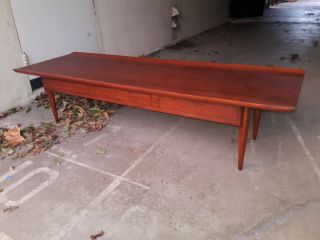 Mid Century 1962 surfboard walnut coffee table 3 drawers Refinished 2