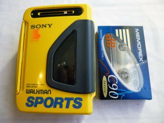 Sony Walkman Sports Wm - Af54 Fm Am Radio Cassette Player Vintage