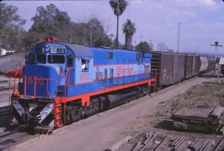 Fnm 610 C628u & Mixed Train @ Guadalajara,  Jal 1990 35mm Slide