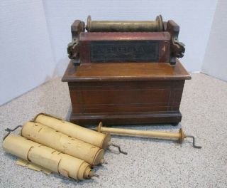 Antique Reed - Pipe Clariona 14 - Note Organette Roller Organ W/ Paper Rolls