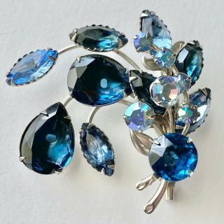 Unsigned Beau Jewels Vintage Sapphire Blue Ab Rhinestone Flower Brooch Pin 407