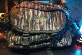 Vintage Cabelas Camouflage Padded Fleece Fanny Pack Hunting Fishing