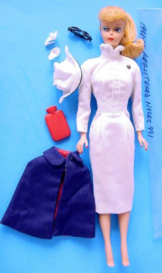 1961 Blonde 5 Ponytail Barbie Non - Greasy Face In Registered Nurse Outfit 991