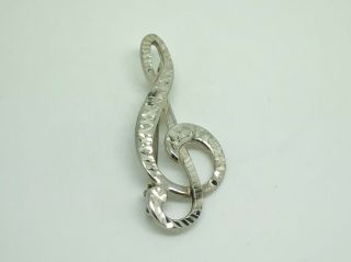 Gorgeous Vintage Sterling Silver Diamond Cut Treble Clef Musical Note Brooch