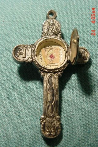 Vintage St.  Anthony Claret Relic Jesus Cross Crucifix Pendant Antonio Reliquia
