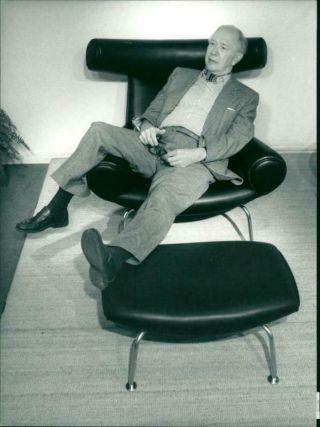 Vintage Photograph Of Hans J Wegner Demonstrates " Ox Chair "
