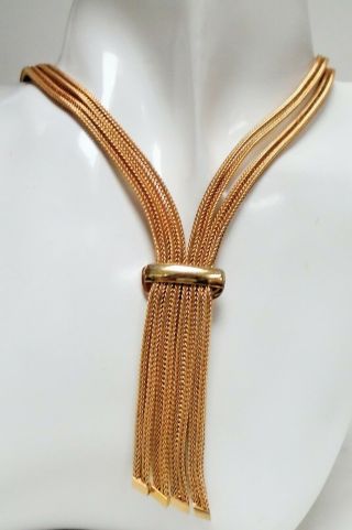 Very Good Quality Vintage Designer Gold Metal Tassel Necklace (grosse)