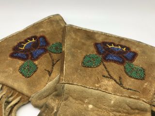 Antique Native American Indian Beaded Leather Gauntlet Gloves 2