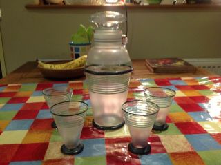 Vintage Art Deco Glass Cocktail Shaker With 4 Glasses - Charming Set