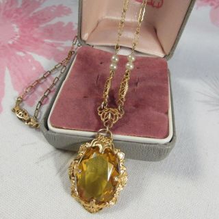 Vintage Citrine Coloured Glass Pendant On A Fine Goldtone Chain Necklace