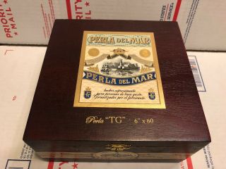 PERLA Del MAR Perla TG Wood Wooden Cigar Box Hinged Humidor Style Purple 2