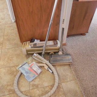 01893 Vintage Gold J Electrolux Canister Vacuum Cleaner & Attachments