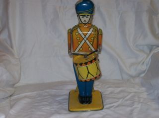 Antique Wolverine No.  27 Drum Major Mechanical Tin Litho Wind Up Toy