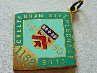 Vintage Horse Racing Members Badge Cheltenham Steeplechase Club 1960