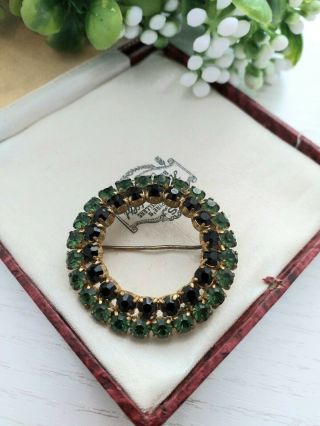 Vintage Old Jewellery - Round Wreath Brooch With Green Glass Stones.  Art Deco.