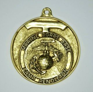 Authentic Vintage Usmc Marine Corps Base Camp Pendleton Ca Medallion Paperweight