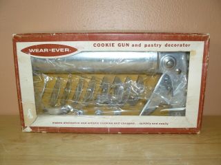 Vintage Trigger Quick Wear - Ever Cookie Gun And Pastry Decorator 3365