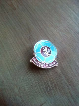 Aston Villa - Fantastic Vintage Enamel Football Pin Badge By Coffer