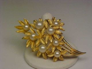 Vintage Signed Crown Trifari Goldtone & Faux Pearl Flower Spray Brooch
