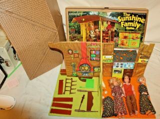 1974 Vintage Mattel Sunshine Family Home Play Set With Dolls Furniture Near Mib