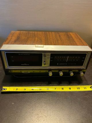 ✅ Vintage Zenith Model H472w Solid State Am/fm Alarm Clock Radio 2.  C5