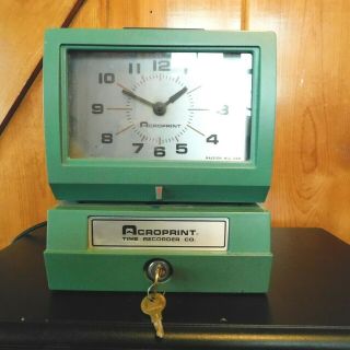 Vintage ACROPRINT TIME RECORDER CO.  / MODEL 125NRH TIME CLOCK with KEYS. 2