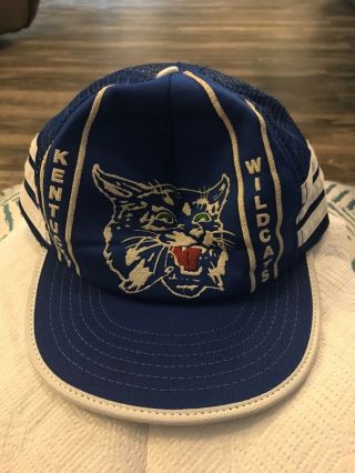 Vintage 3 Stripe Kentucky Wildcats Snapback Hat Awesome Throwwback Hat