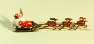 Vintage 1930s " Santa And 6 Reindeer " Miniature Lead Figures,  Hand Painted,  Japan