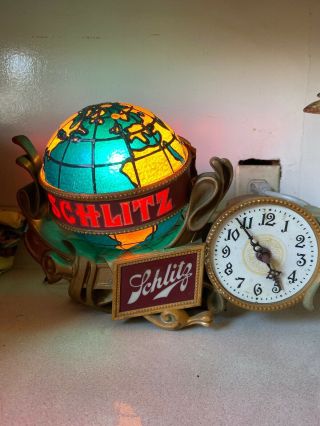 1976 Vintage Schlitz Beer Revolving Motion Globe Light Lamp Sign
