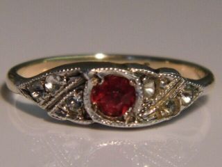 A Fine Vintage 9ct Solid Gold Red & White Stone Set Ladies Ring