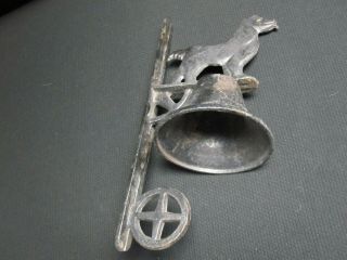 Vtg Antique Wall Mounted Cast Iron Dinner Bell With Decorative Hunting Dog 6539